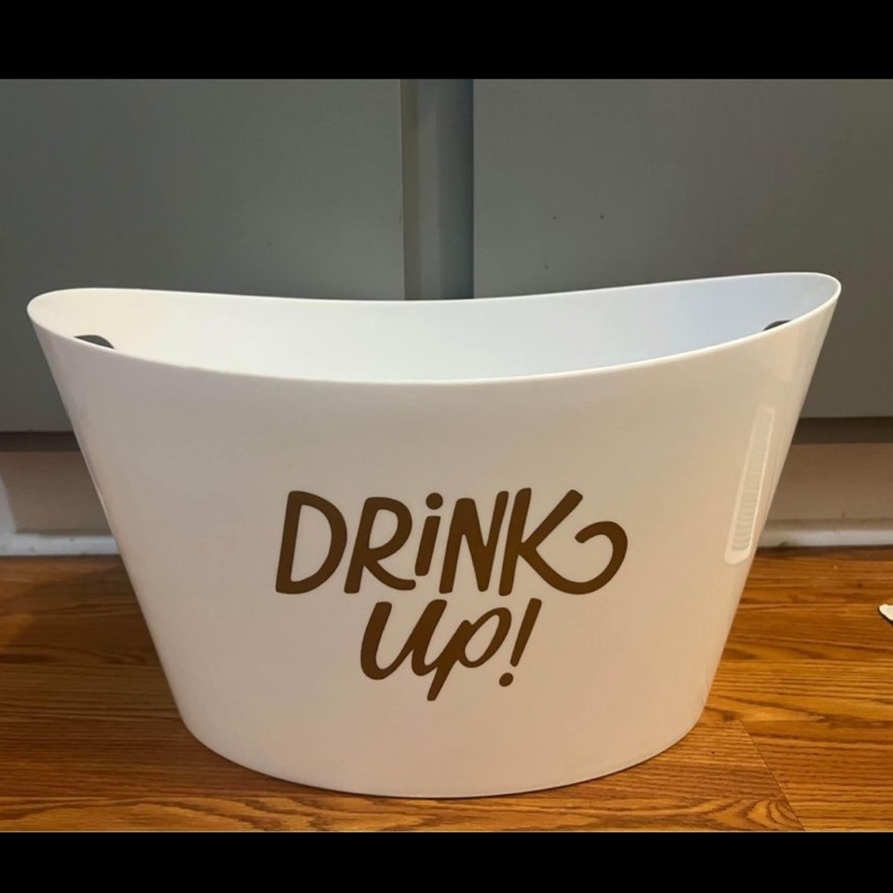 “Drink up” Party supply tub